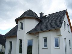 Dachstühle als Komplettleistung inklusiv Dachdeckung und Klempnerarbeiten